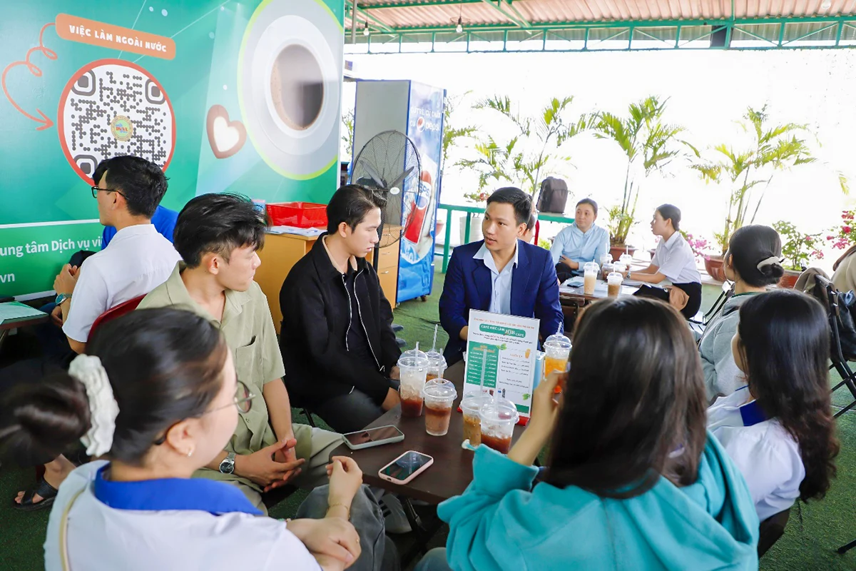 Gắn kết doanh nghiệp - đồng hành cùng người lao động