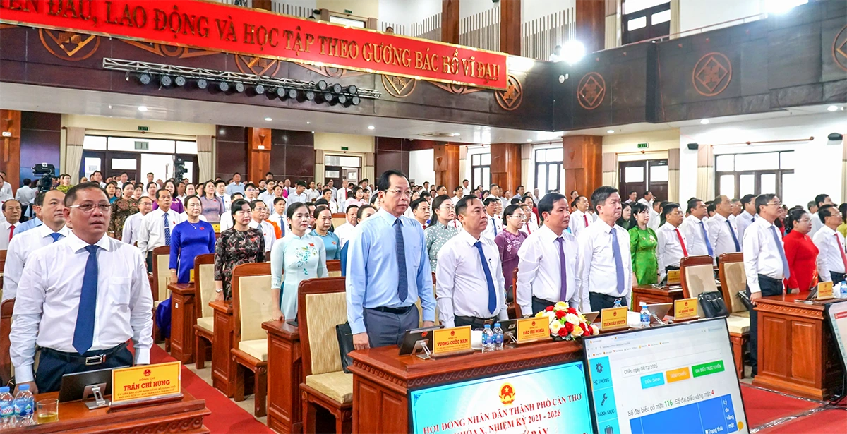 Khai mạc kỳ họp cuối năm 2025 của HĐND TP Cần Thơ