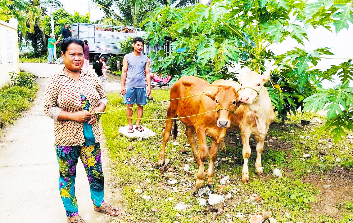 បង្កើតមុខរបរជាប់លាប់ជួយមាមីងខ្មែរលំនឹងជីវភាព