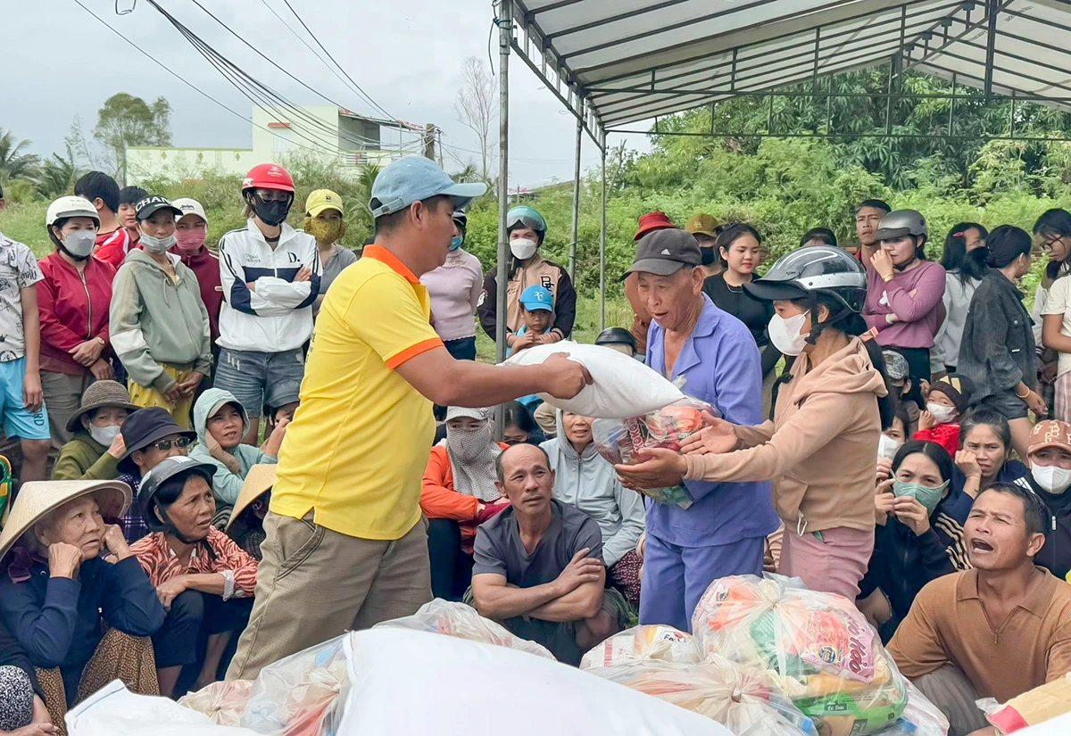 Triệu trái tim Cần Thơ hướng về đồng bào vùng lũ