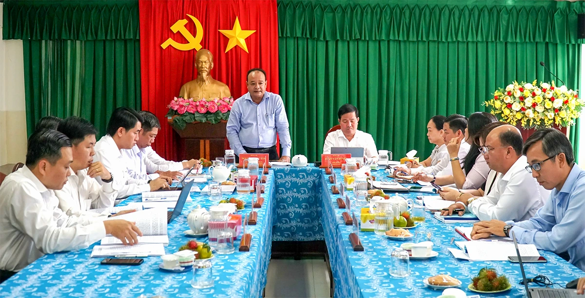 Đẩy mạnh vận động cán bộ, đảng viên và nhân dân tích cực tham gia phát triển thành phố