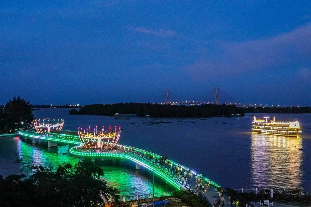 Lễ hội Văn hóa Sông nước Cần Thơ khai mạc tối 27-12