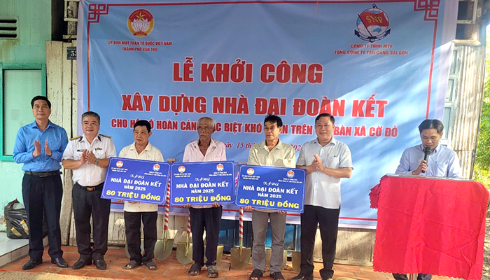 Khởi công xây dựng 3 căn nhà Đại đoàn kết