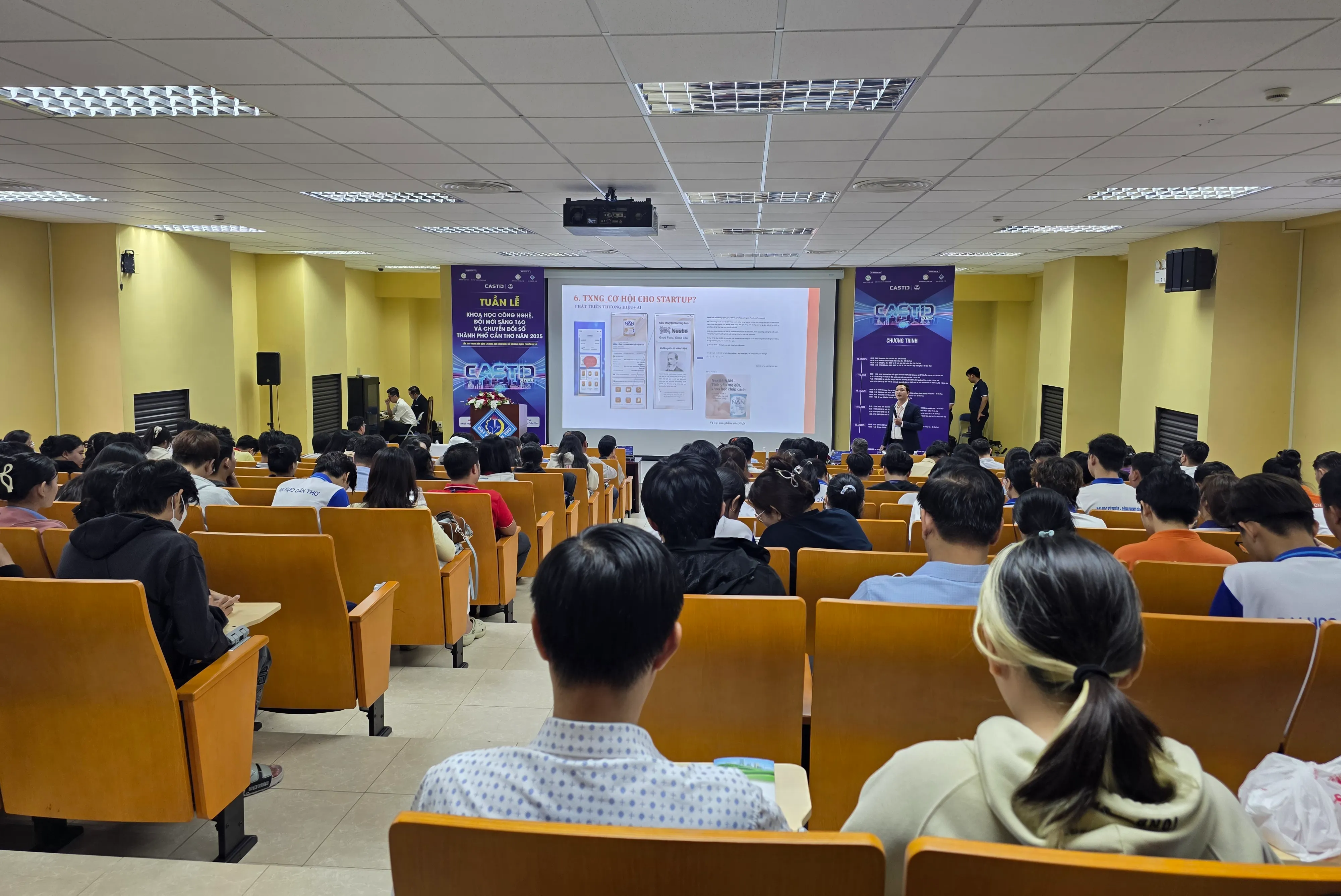 Thúc đẩy đổi mới sáng tạo, chuyển đổi số bằng công nghệ Blockchain, AI