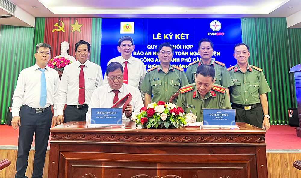 Công ty Điện lực TP Cần Thơ và Công an thành phố ký kết quy chế phối hợp bảo đảm an ninh, an toàn điện
