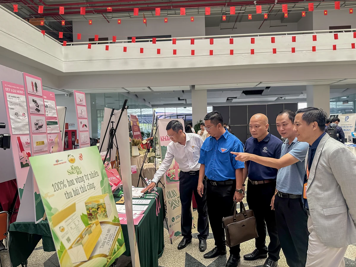 Tuổi trẻ Cần Thơ thi đua chào mừng đại hội đoàn các cấp