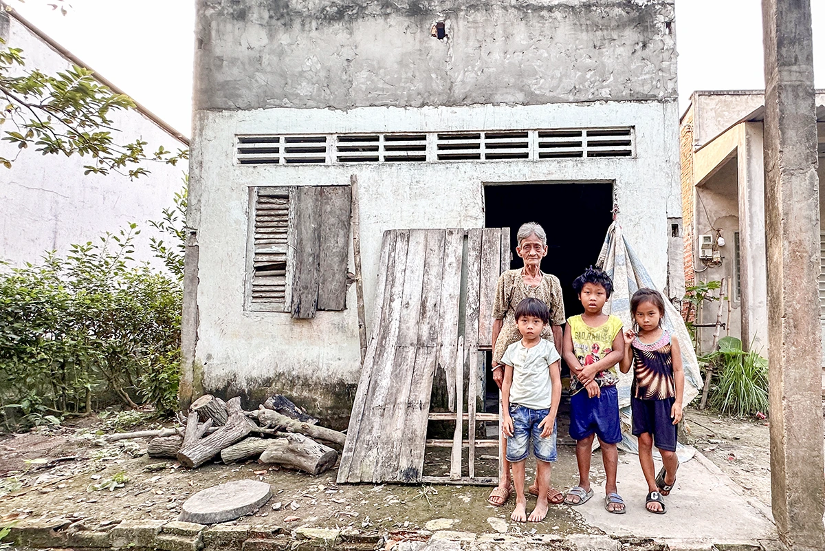 Cần lắm sự chung tay giúp đỡ 4 bà cháu