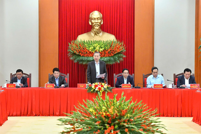 Bảo đảm Văn kiện Đại hội XIV trở thành động lực đổi mới tư duy và hành động, hiện thực hóa hai mục tiêu 100 năm