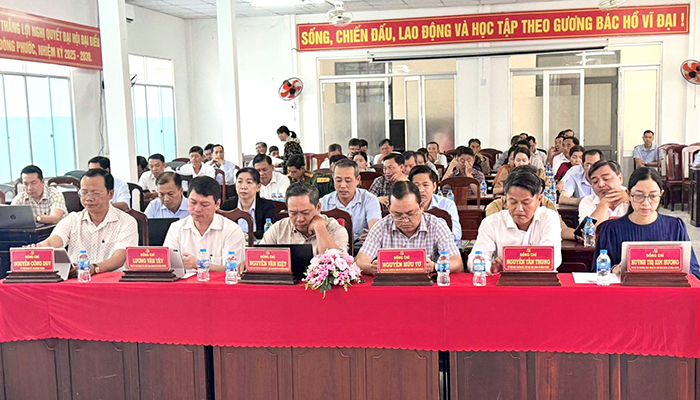 Đảng ủy xã Đông Phước triển khai các văn bản