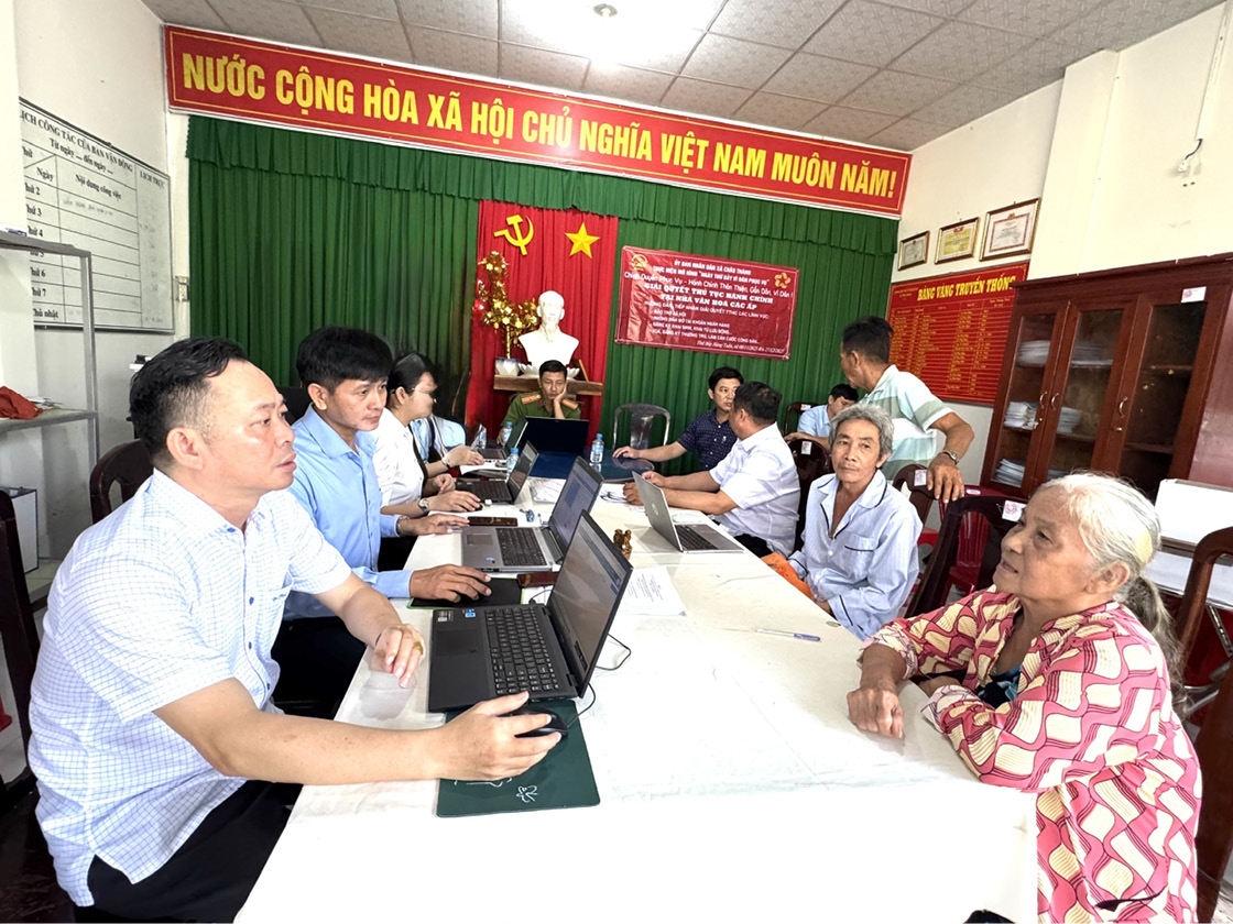 Chính quyền địa phương 2 cấp - Kiến tạo nền hành chính “công bộc của dân”