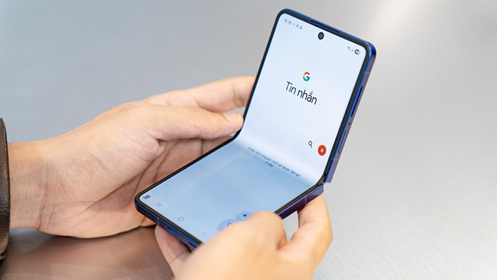 Samsung Galaxy Z Flip 7: Cuộc sống gập mở có thêm gì mới lạ?