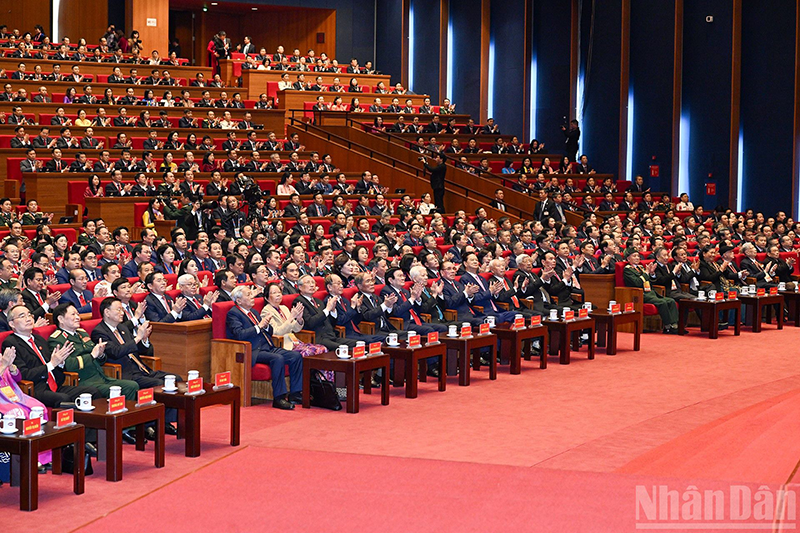 Tiến lên! Toàn thắng ắt về ta!