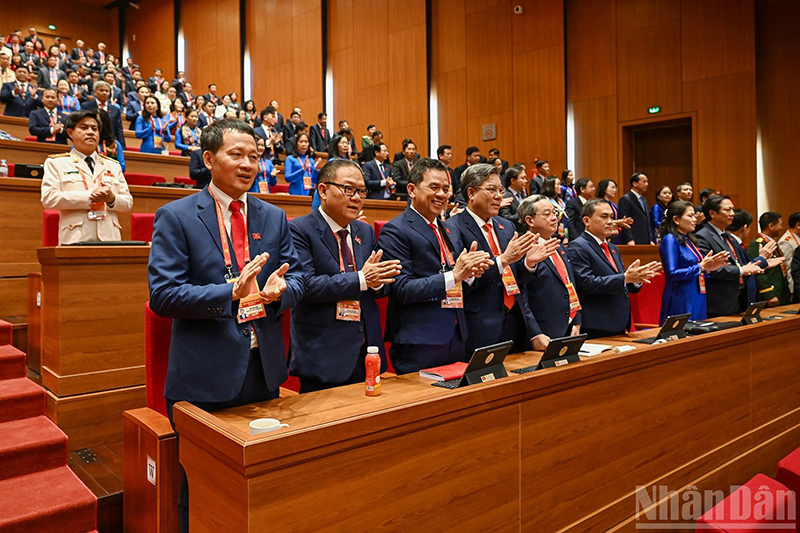 Tiến lên! Toàn thắng ắt về ta!