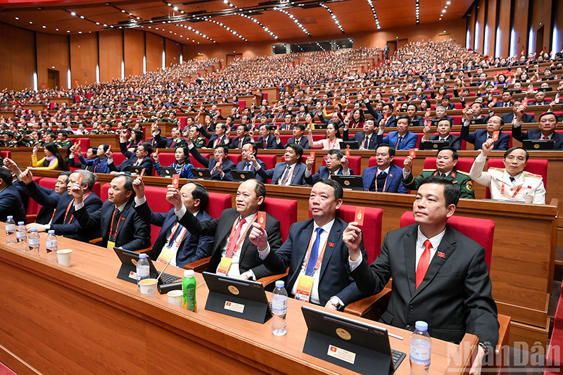 Tiến lên! Toàn thắng ắt về ta!