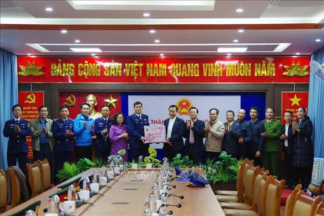 Tết sớm cùng quân và dân đặc khu Bạch Long Vĩ