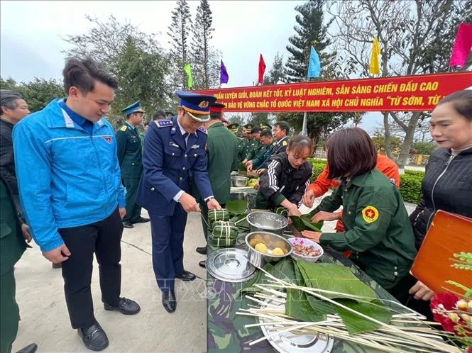 Tết sớm cùng quân và dân đặc khu Bạch Long Vĩ