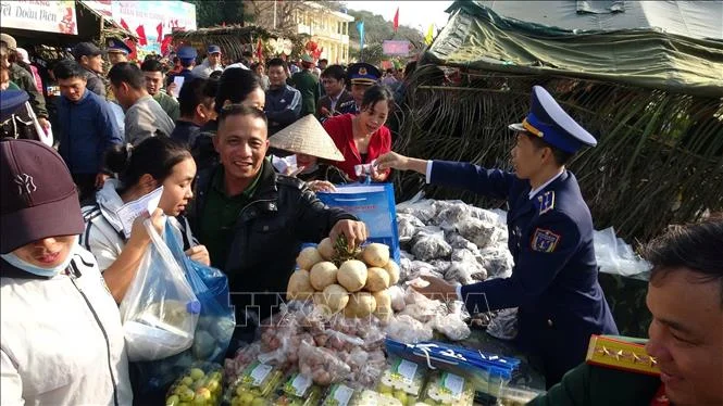 Tết sớm cùng quân và dân đặc khu Bạch Long Vĩ