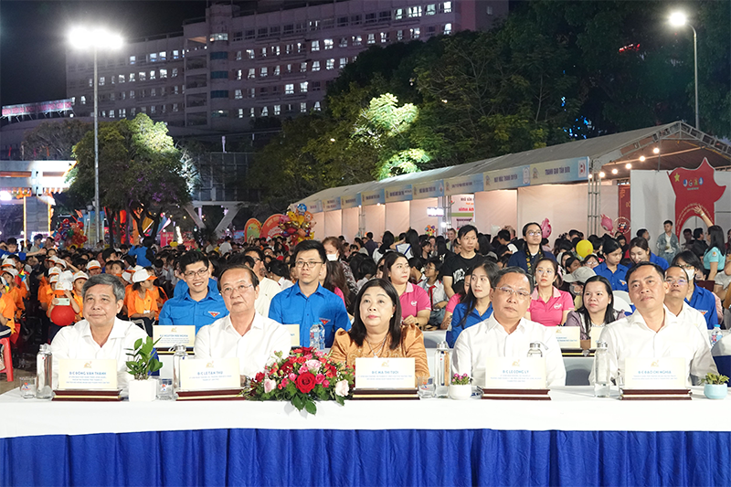 Tưng bừng Ngày hội Tuổi thơ mừng Xuân Bính Ngọ