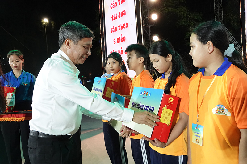 Tưng bừng Ngày hội Tuổi thơ mừng Xuân Bính Ngọ