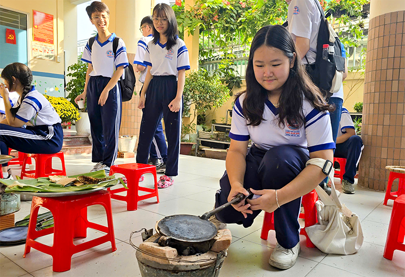 Sắc Xuân từ những trải nghiệm học đường