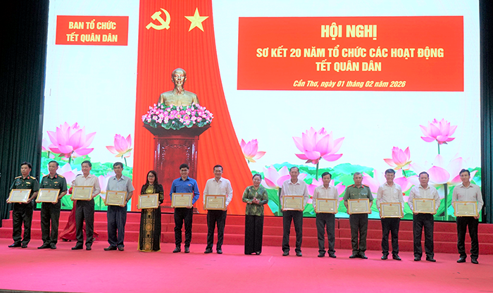 Sơ kết 20 năm tổ chức các hoạt động Tết Quân Dân tại TP Cần Thơ