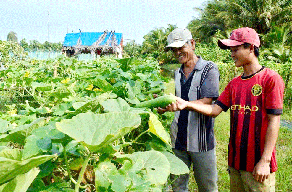 ពង្រីកតួនាទីរបស់កសិករក្នុងការកសាងជនបទថ្មី