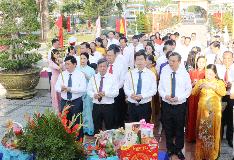 ខួបអនុស្សាវរីយ៍លើកទី ៩៦ ឆ្នាំ ទិវាបង្កើតបក្សកុម្មុយនីស្តវៀតណាម (០៣/០២/១៩៣០ - ០៣/០២/២០២៦)