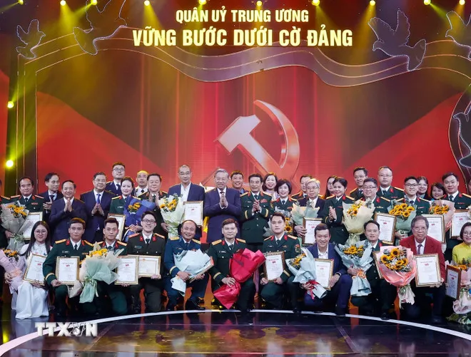 Tổng Bí thư Tô Lâm dự tổng kết, trao giải cuộc thi “Vững bước dưới cờ Đảng”