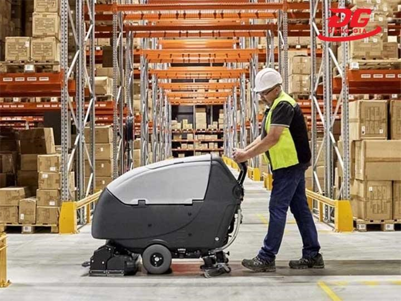 Máy chà sàn Mico - Giải pháp làm sạch công nghiệp được ưa chuộng