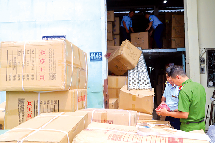 Chủ động, quyết liệt đấu tranh chống buôn lậu, gian lận thương mại và hàng giả