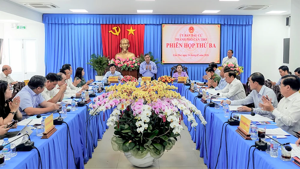 Ủy ban Bầu cử TP Cần Thơ họp phiên thứ 3