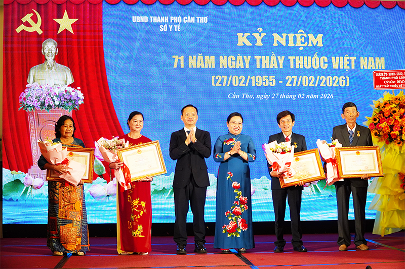 Ngành Y tế Cần Thơ họp mặt kỷ niệm 71 năm Ngày Thầy thuốc Việt Nam