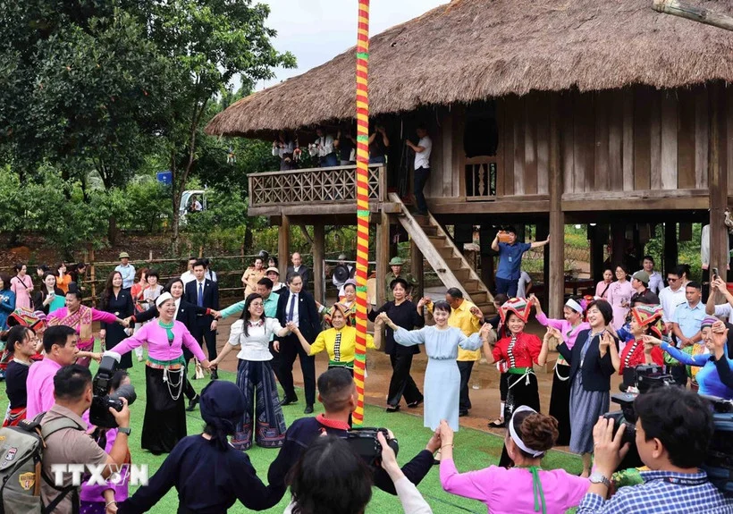 Tháng 3 với “Mùa Xuân và tuổi trẻ” tại Làng Văn hóa-Du lịch các dân tộc Việt Nam