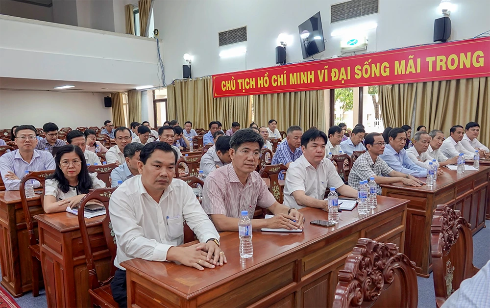 Phân công cán bộ lãnh đạo cơ quan, ban, ngành thành phố hỗ trợ các tổ bầu cử