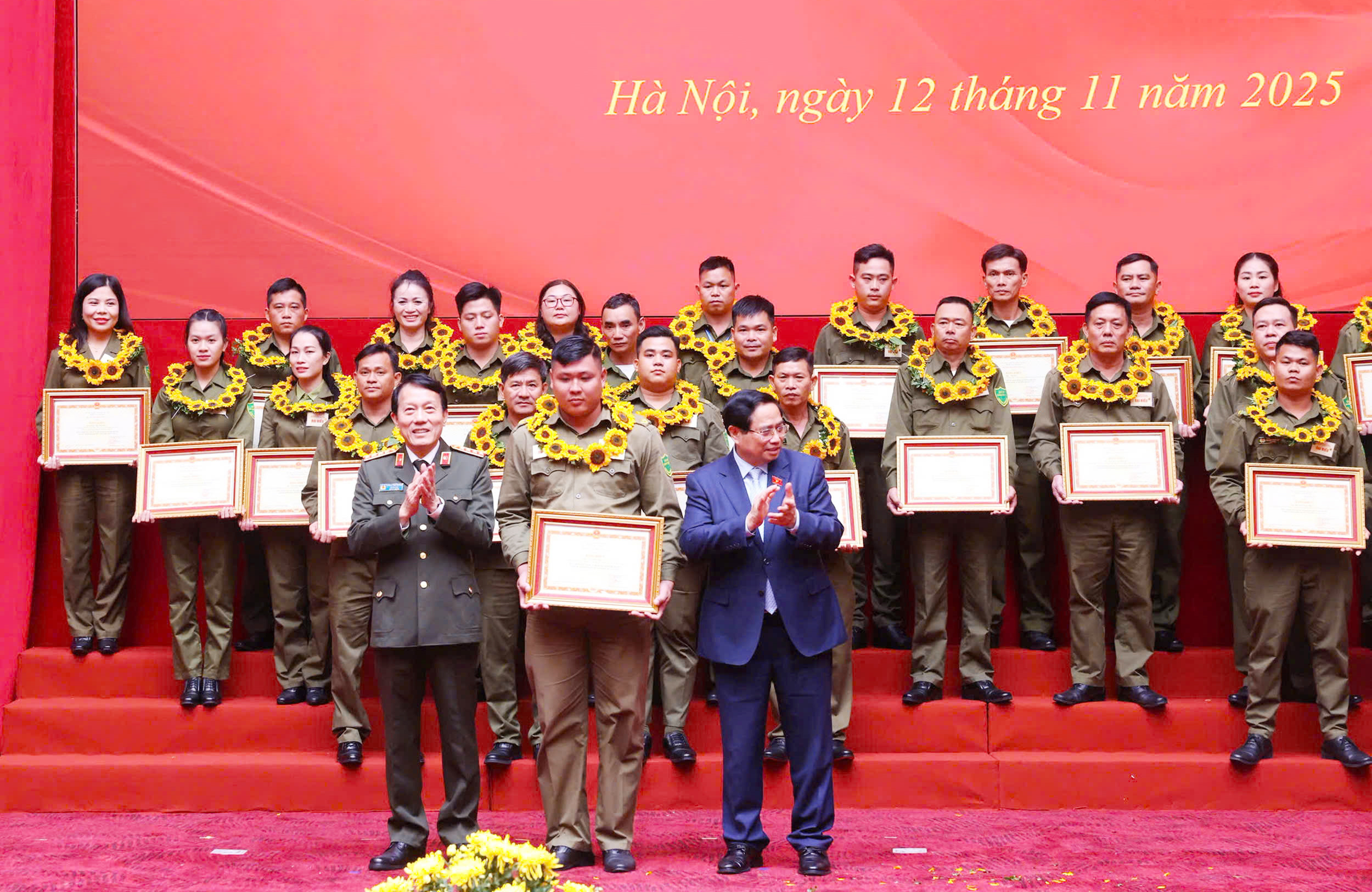 រួមចំណែករក្សាសន្តិសុខសណ្តាប់ធ្នាប់នៅតំបន់ជនបទ