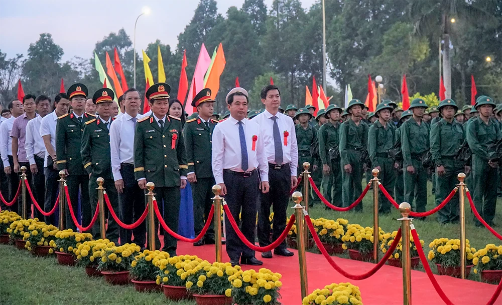 Trên 5.000 thanh niên TP Cần Thơ hăng hái lên đường nhập ngũ
