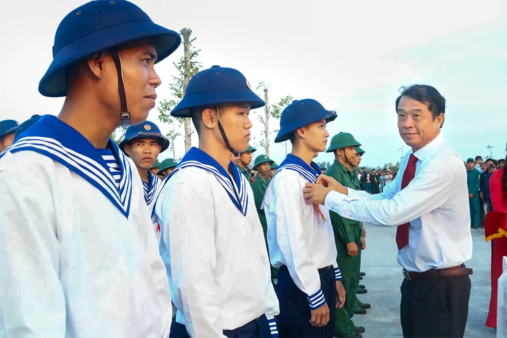 Trên 5.000 thanh niên TP Cần Thơ hăng hái lên đường nhập ngũ