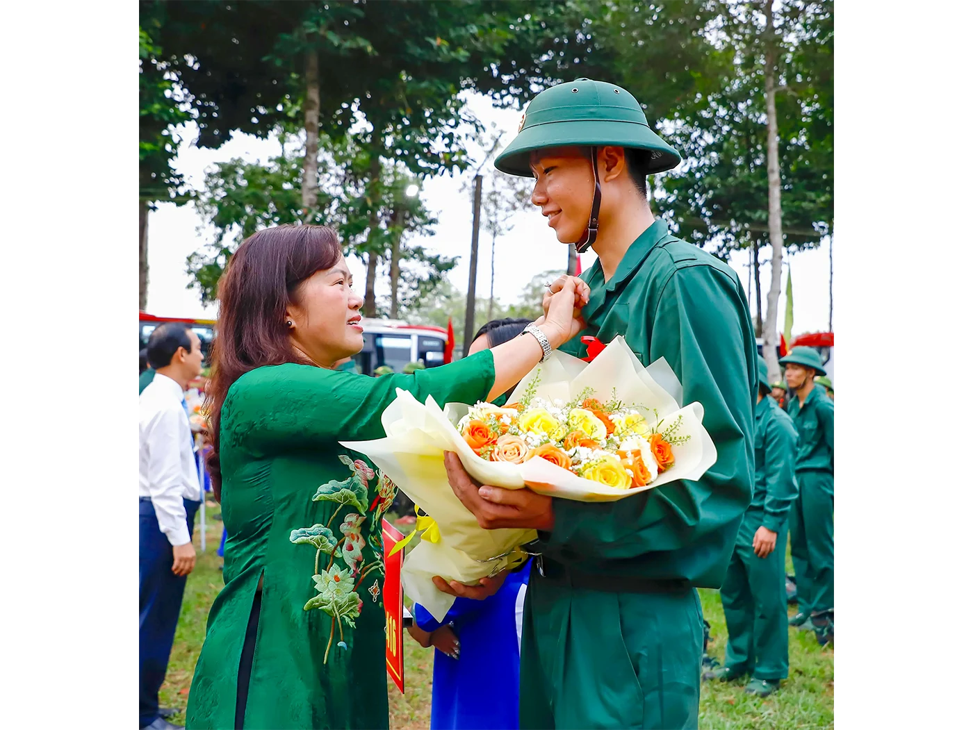 Trên 5.000 thanh niên TP Cần Thơ hăng hái lên đường nhập ngũ