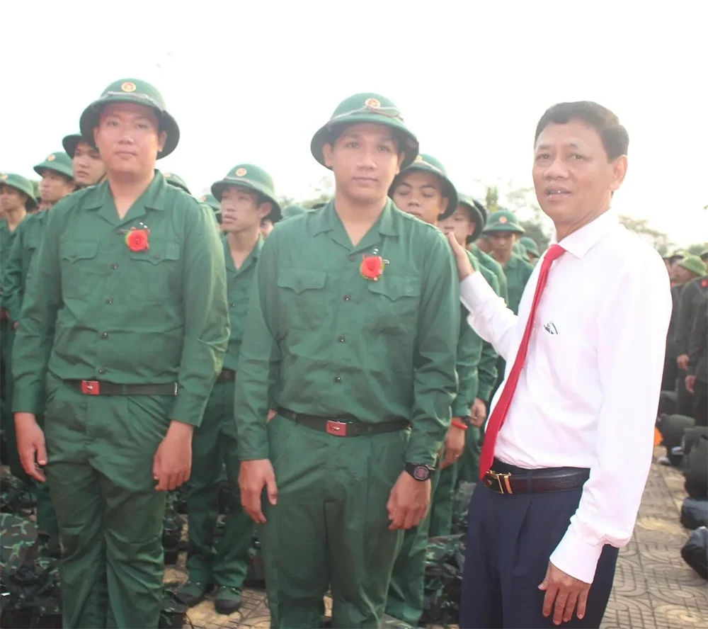 Trên 5.000 thanh niên TP Cần Thơ hăng hái lên đường nhập ngũ