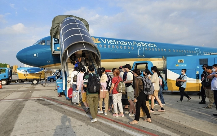 Kinh nghiệm đặt vé máy bay đi Hà Nội giá rẻ cho những người lần đầu bay