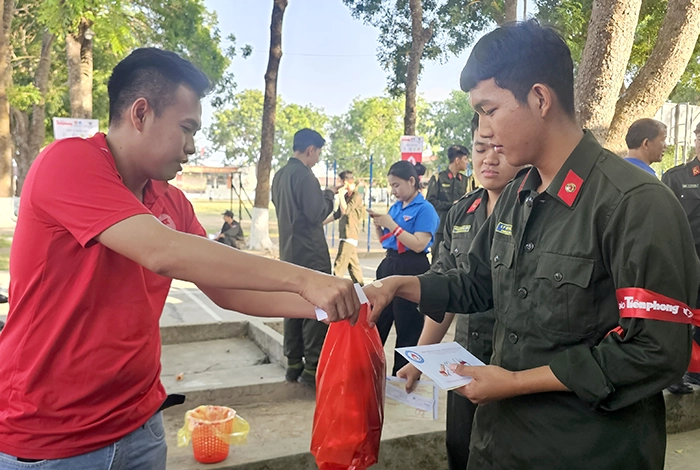 Khoảng 1.000 người tham gia hiến máu tại Chương trình “Chủ nhật Đỏ” lần thứ XVIII được tổ chức ở Cần Thơ