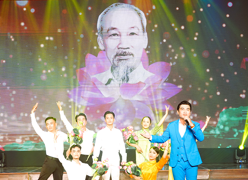 Cần Thơ tham gia liên hoan chào mừng thành công Đại hội Đảng và Bầu cử Quốc hội, HĐND các cấp