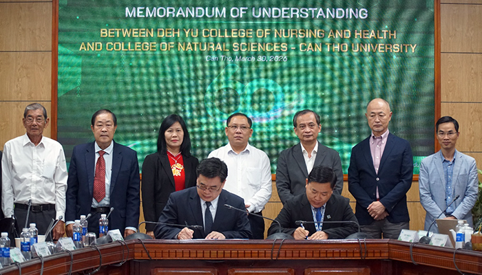 Tọa đàm trực tuyến "Đại học Cần Thơ - Thành tựu 60 năm và tầm nhìn 2045 vì ĐBSCL và đất nước"