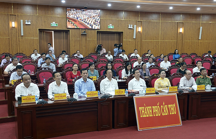 Nhanh chóng cụ thể hóa niềm tin của cử tri thành những quyết sách thiết thực phục vụ nhân dân, phát triển đất nước