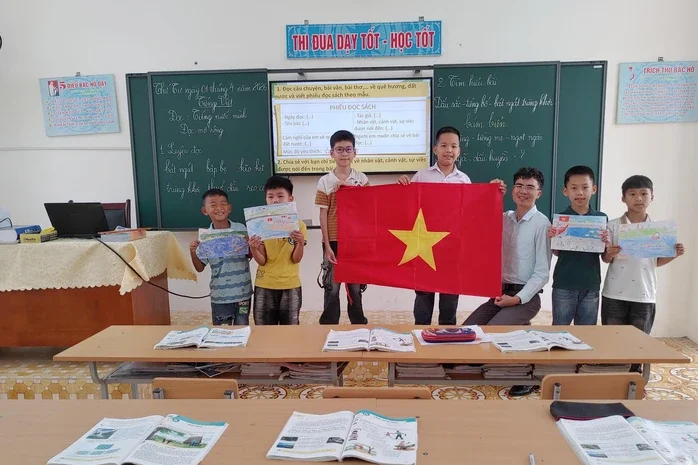 Gieo chữ ở Bạch Long Vĩ