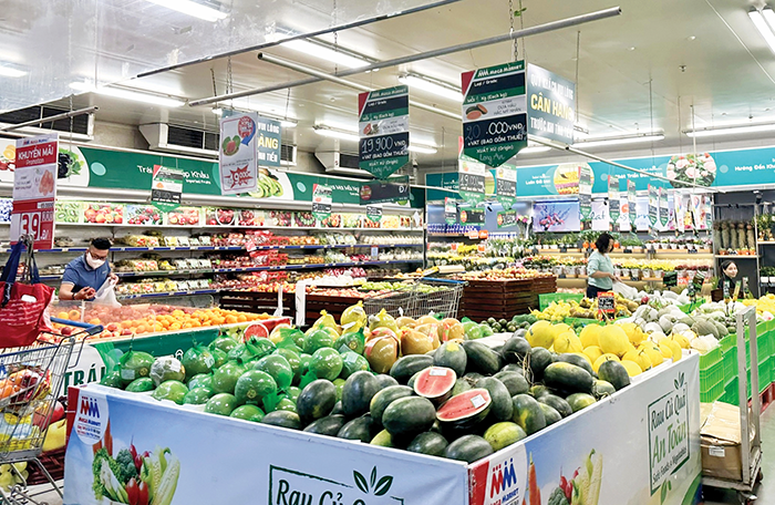 Bán lẻ hàng hóa và dịch vụ tiêu dùng giữ đà tăng trưởng