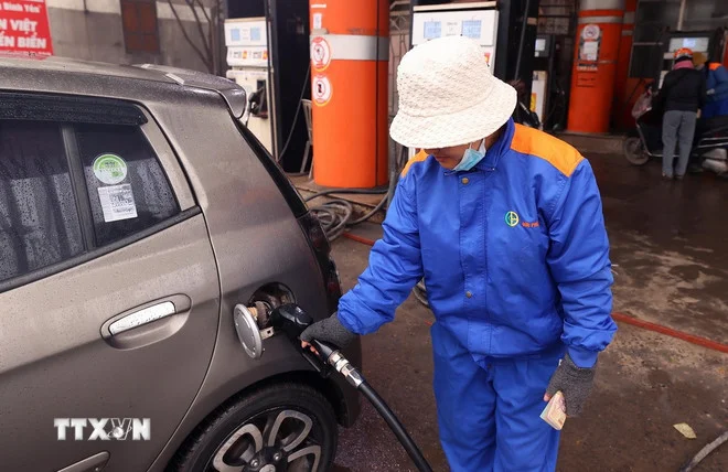 Lái xe thế nào để tiết kiệm nhất khi giá nhiên liệu leo thang?