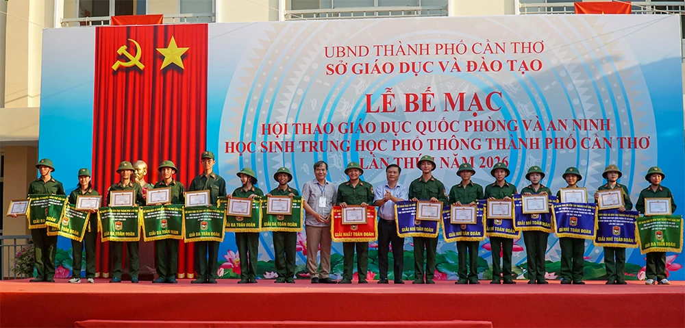 Bế mạc Hội thao giáo dục quốc phòng và an ninh học sinh THPT TP Cần Thơ