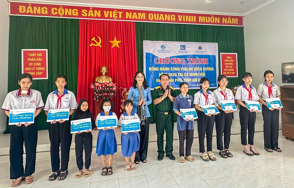 Đồng hành cùng phụ nữ biên cương
