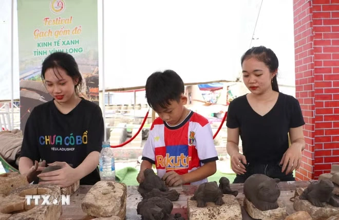 Mang Thít - từ làng nghề trăm năm tới điểm đến du lịch độc đáo